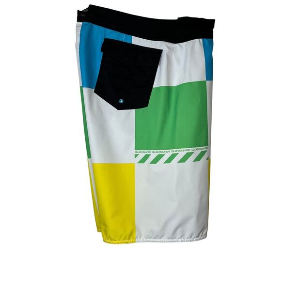 QUIKSILVER 11"  Boardshorts in White, Yellow, Blue, Men's 36" Waist - Picture 4 of 12